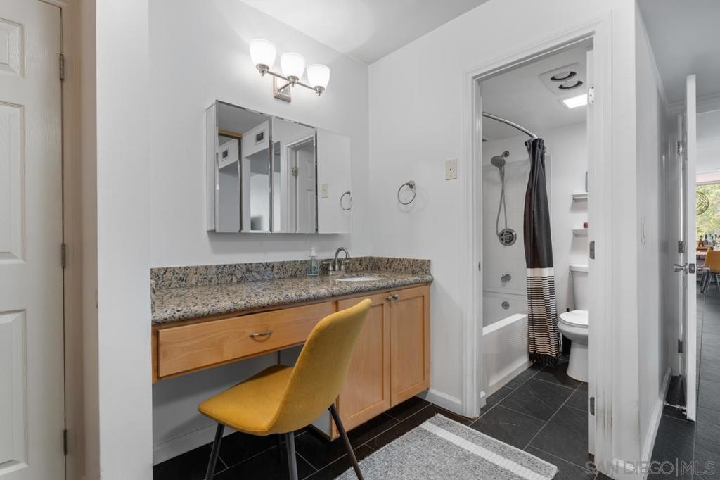 3635 7Th Ave 2D