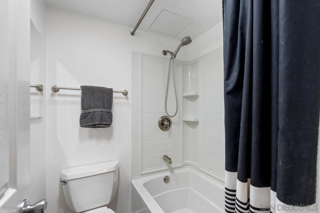 3635 7Th Ave 2D