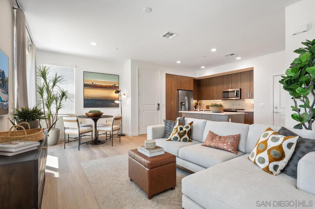 5025 Avenida Lugano #5 5