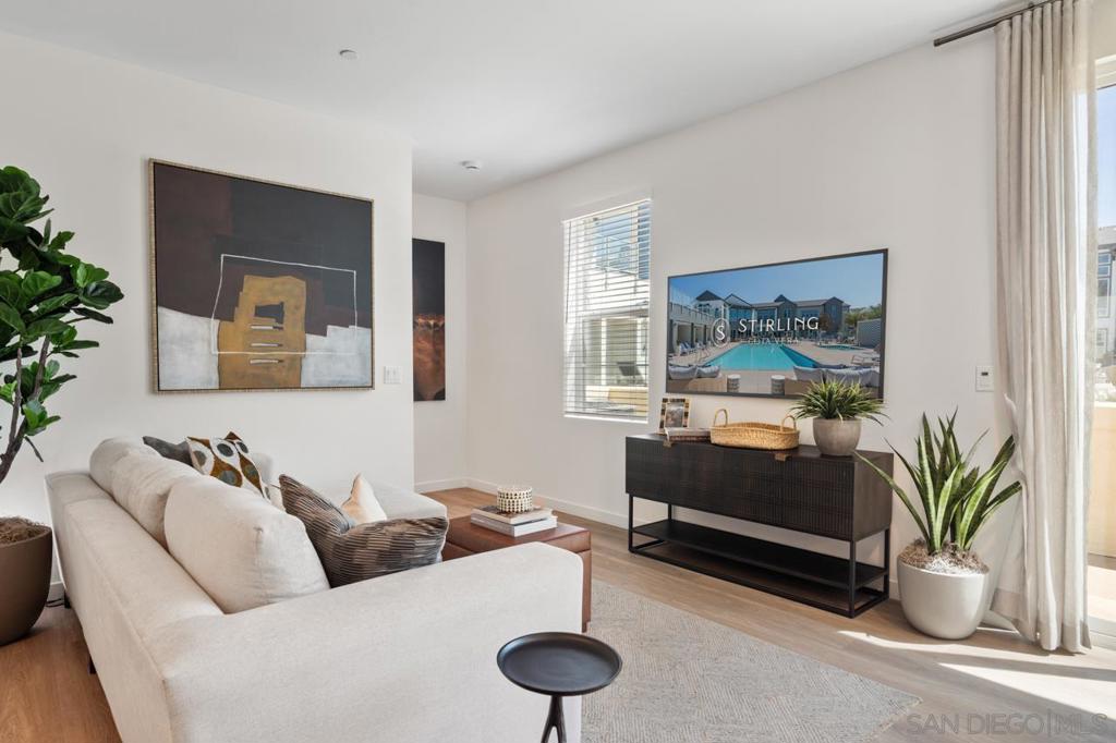5025 Avenida Lugano #5 5
