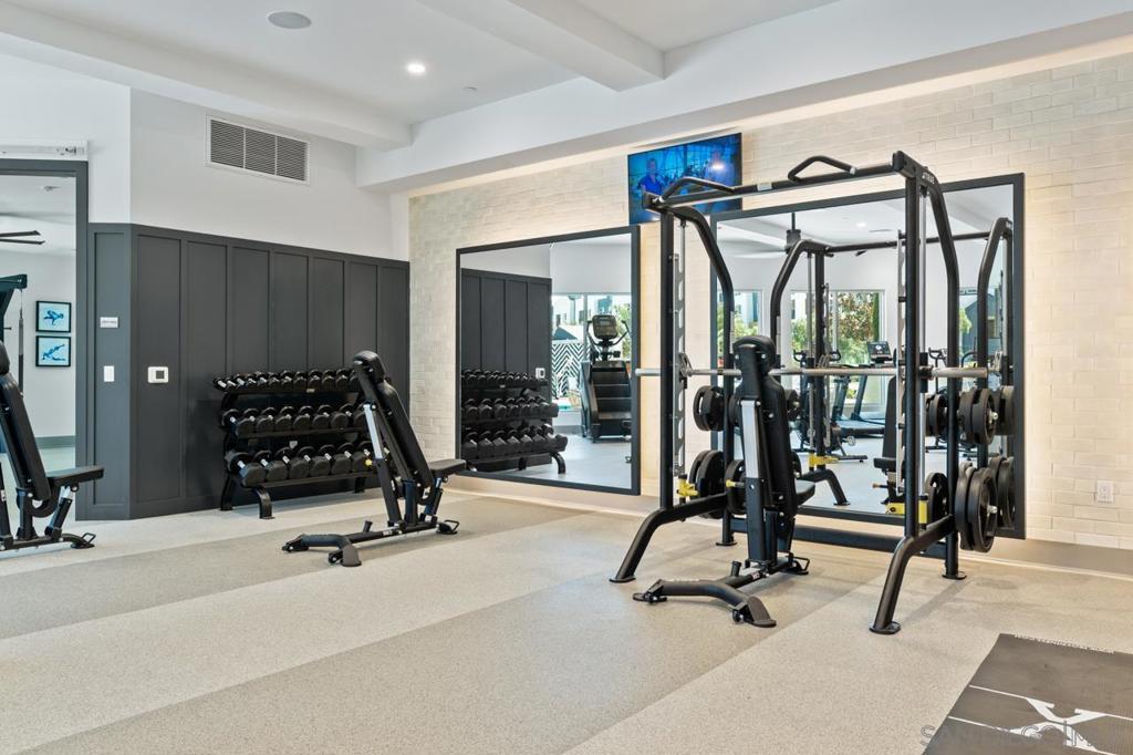 2075 Paseo Belluno #1 1