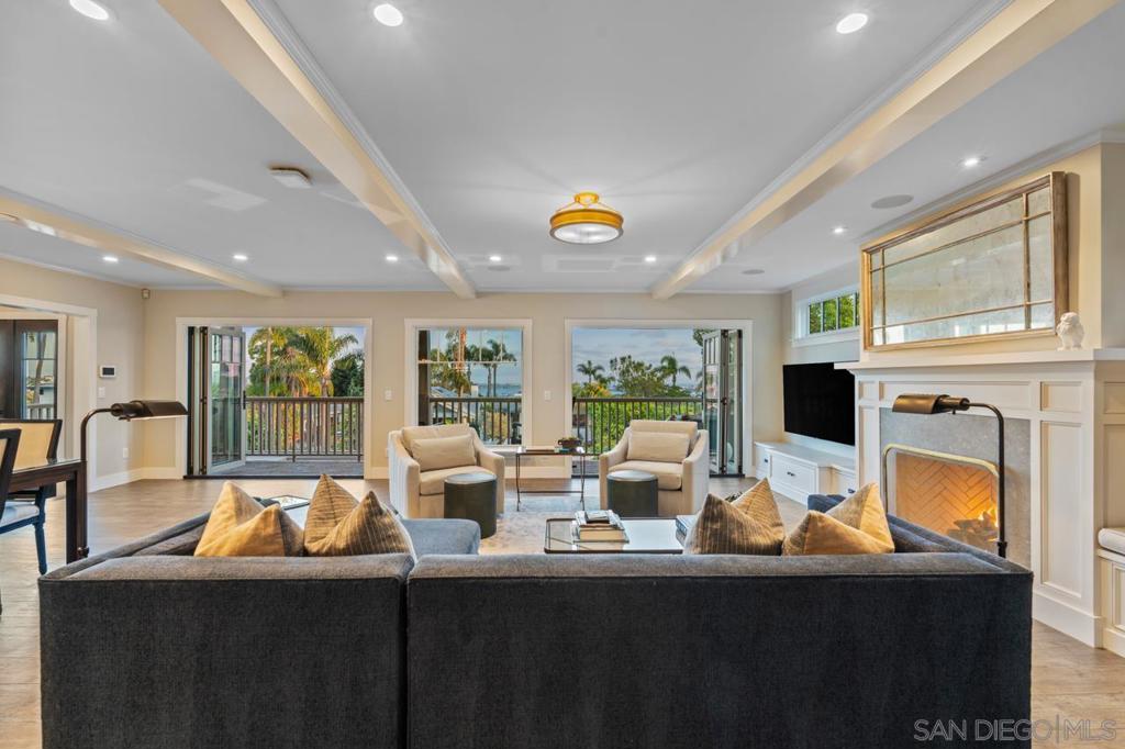 3929 Alameda