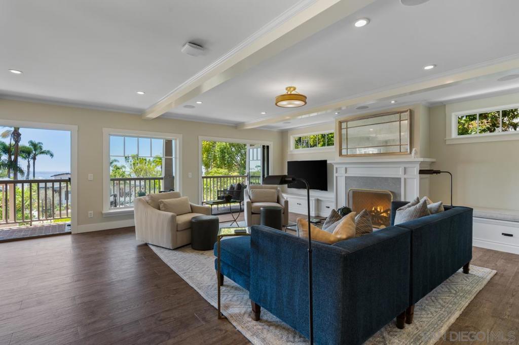 3929 Alameda