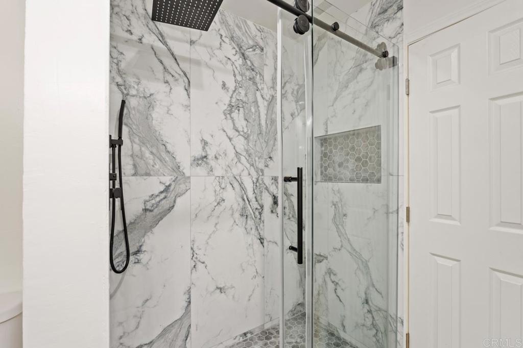 6152 Calle Tocon Street