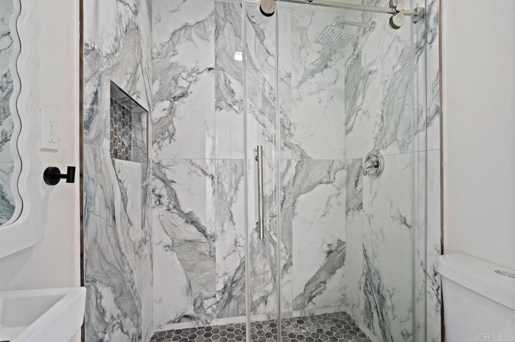 6152 Calle Tocon Street