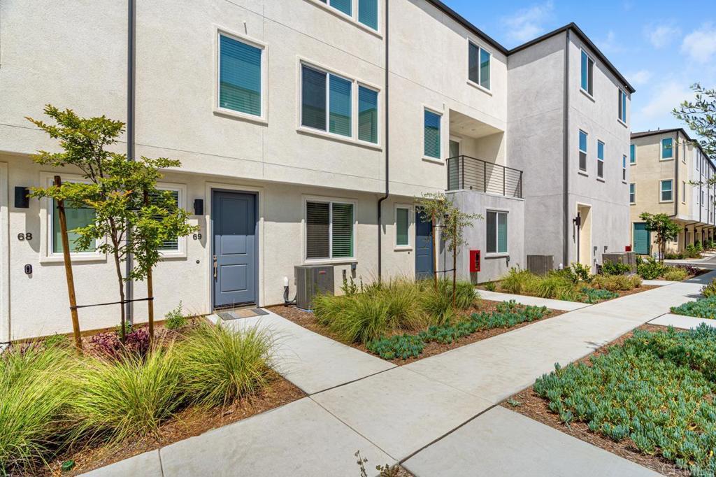 5461 Seacliff Place 69