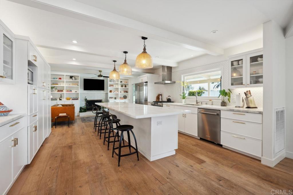 5171 College Gardens Court