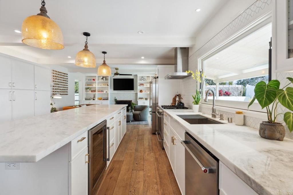 5171 College Gardens Court