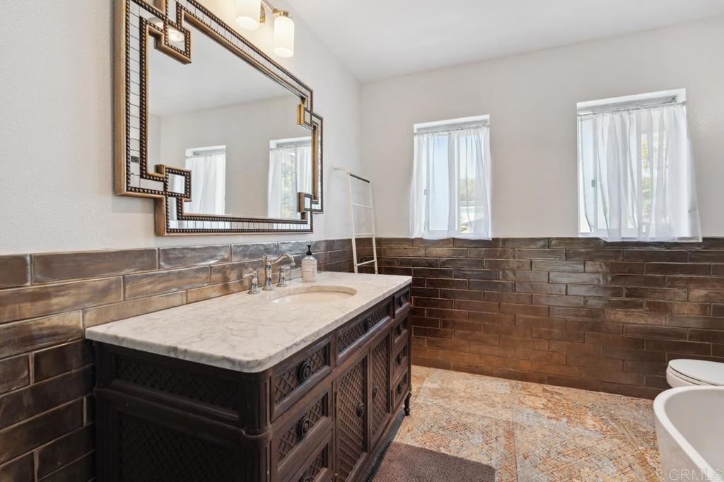 5171 College Gardens Court