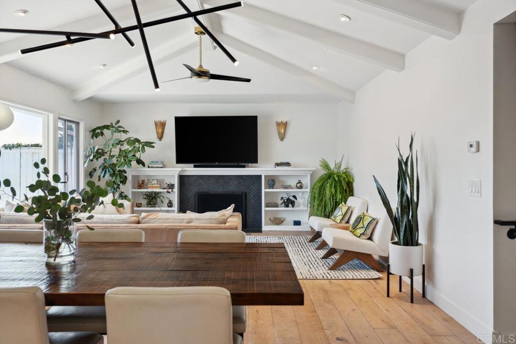 5171 College Gardens Court