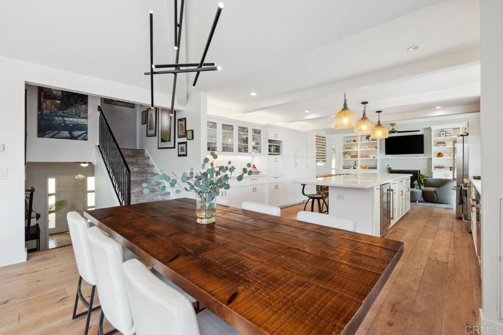 5171 College Gardens Court