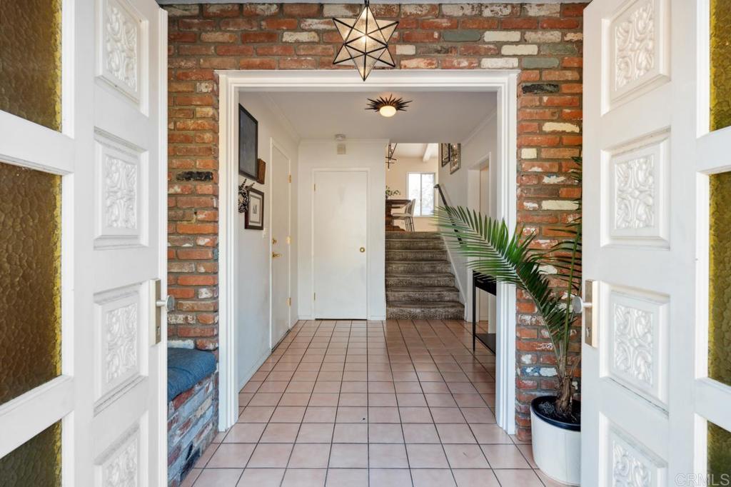 5171 College Gardens Court