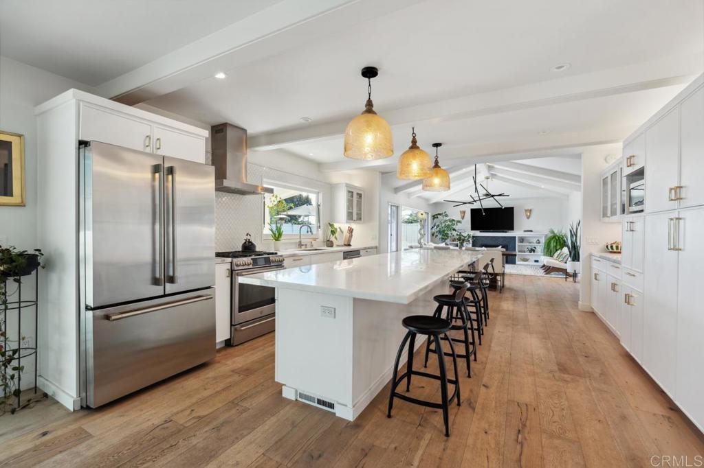 5171 College Gardens Court