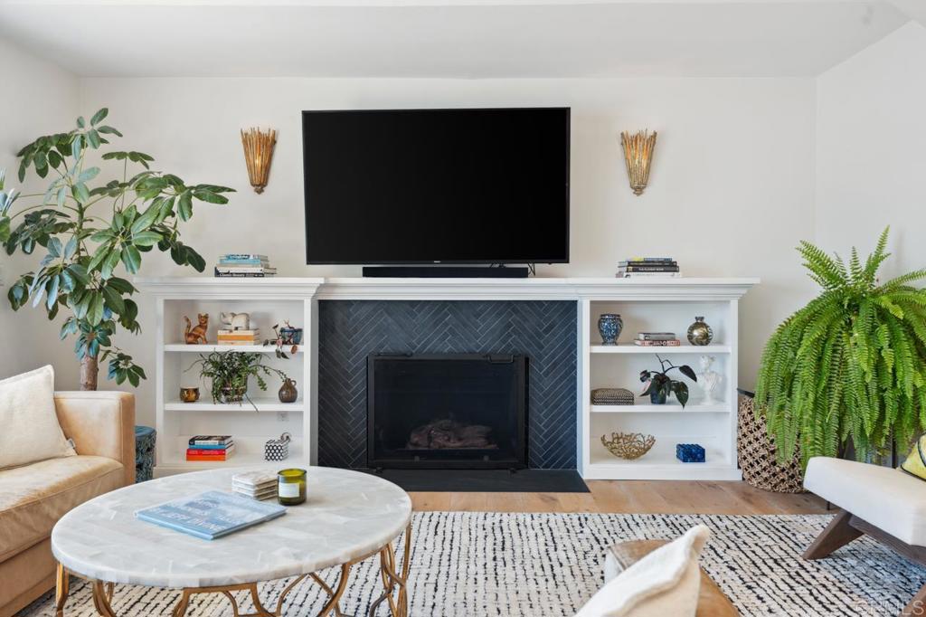 5171 College Gardens Court