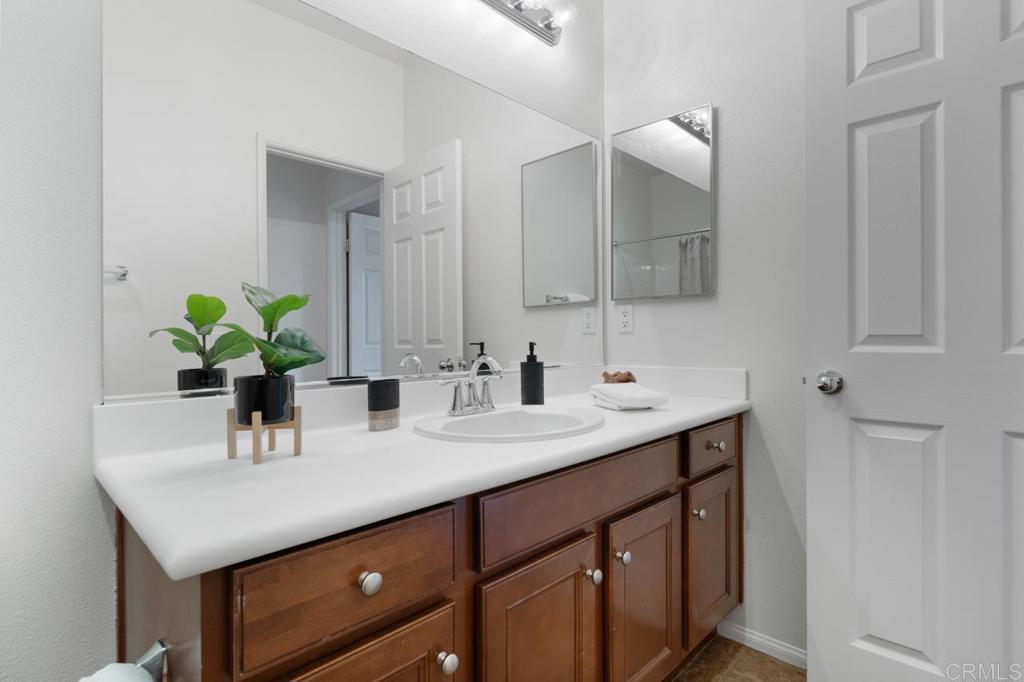 82572 Tremetina Court