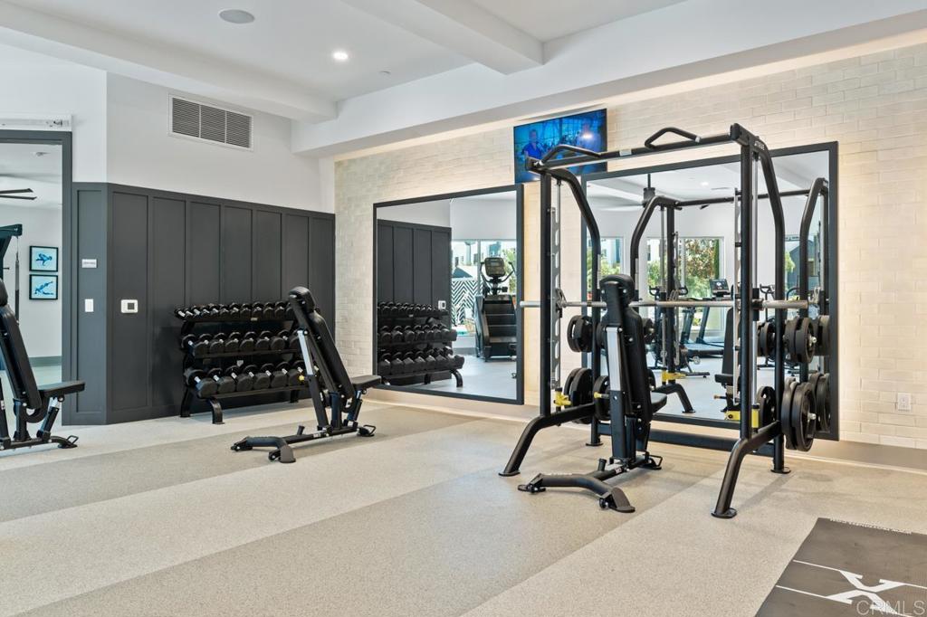 2095 Paseo Belluno 1