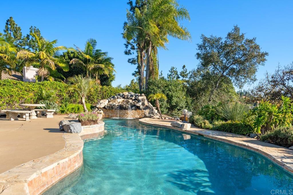 3353 Yerba Buena Drive