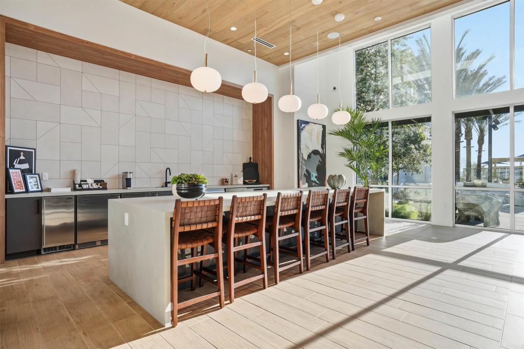 6050 Radiant Court 1-101