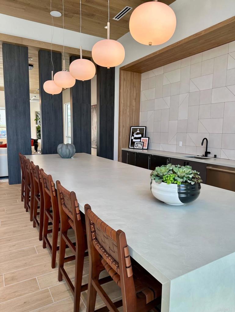 6050 Radiant Court 1-101