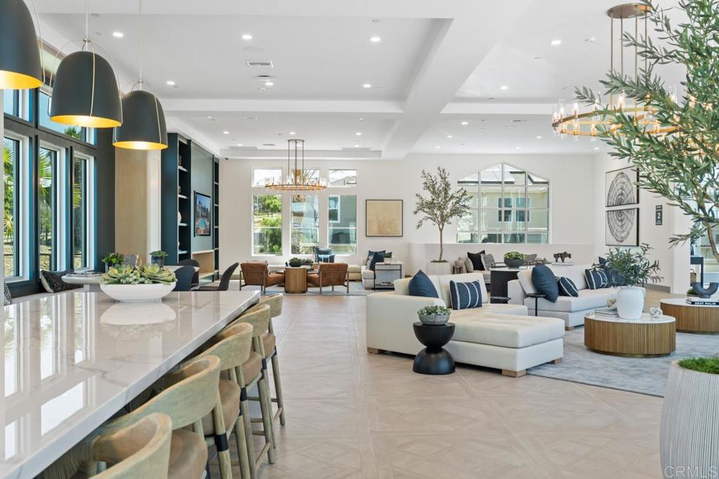 5015 Avenida Lugano 5