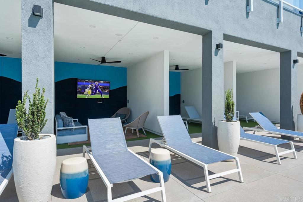 5015 Avenida Lugano 6