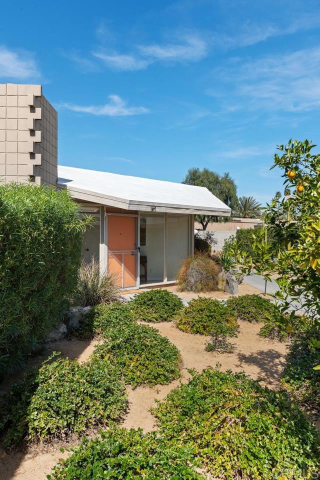 37800 Da Vall Drive 10