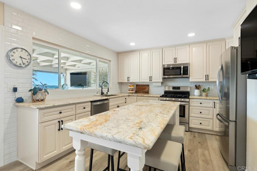 9935 Bonnie Vista Drive