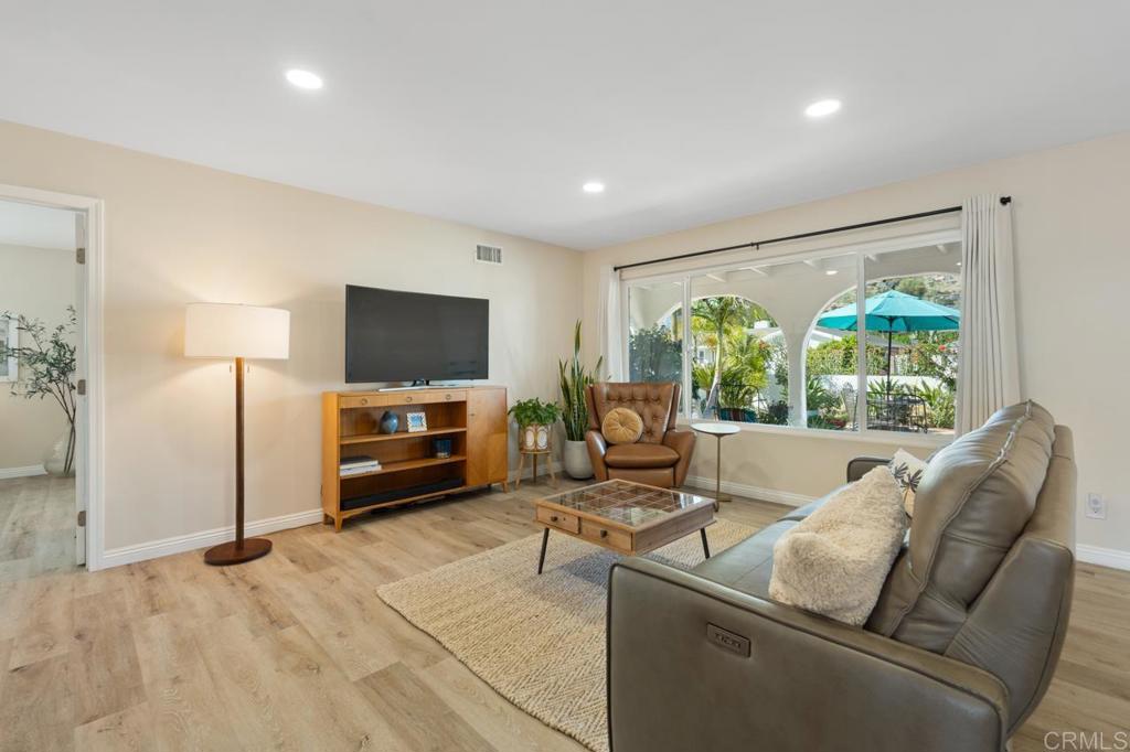 9935 Bonnie Vista Drive