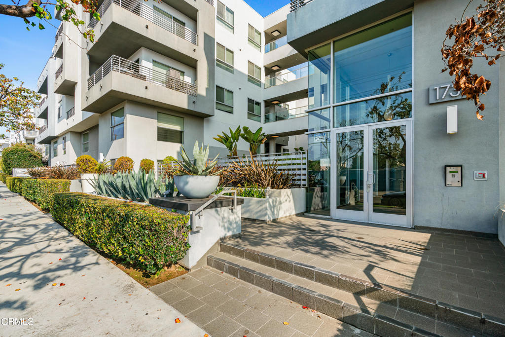 1730 sawtell Boulevard Unit: 309