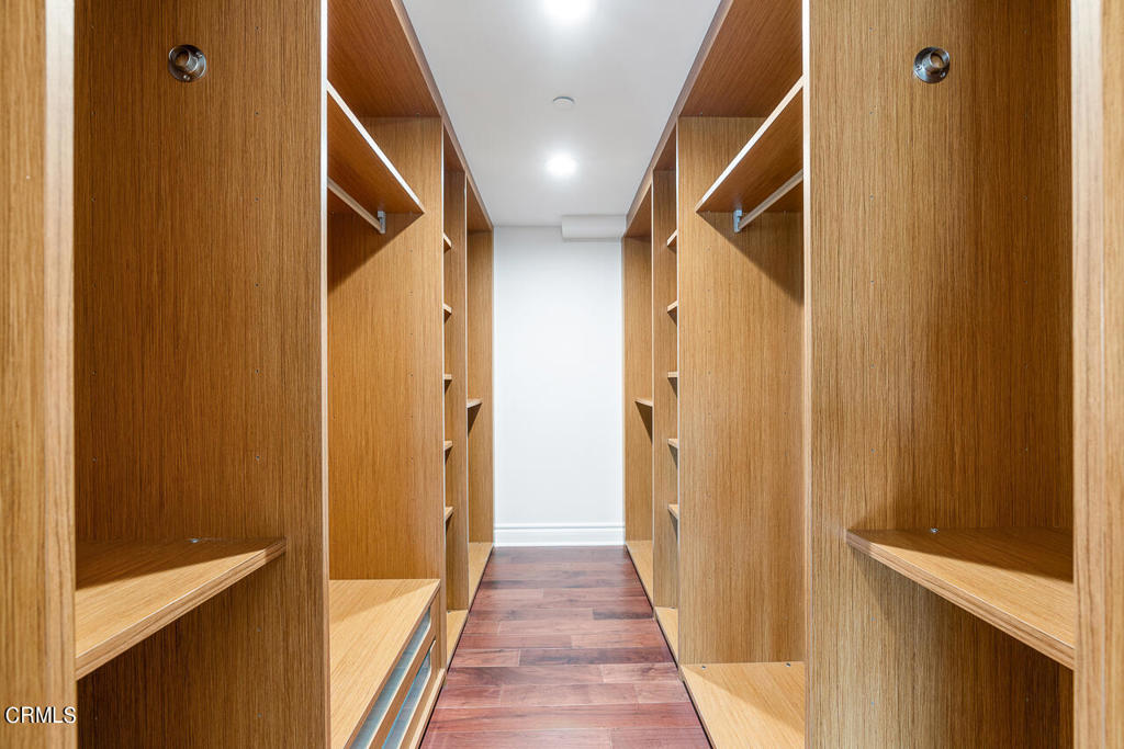 250 S de Lacey Avenue Unit: 402A