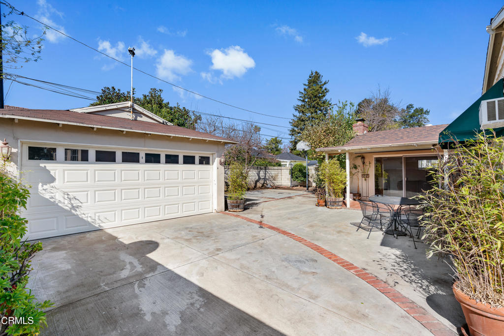 365 S San Gabriel Boulevard