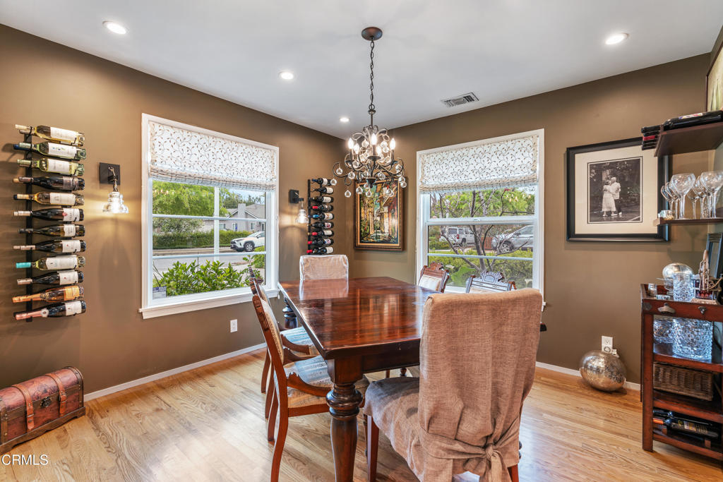 400 N Sunnyslope Avenue