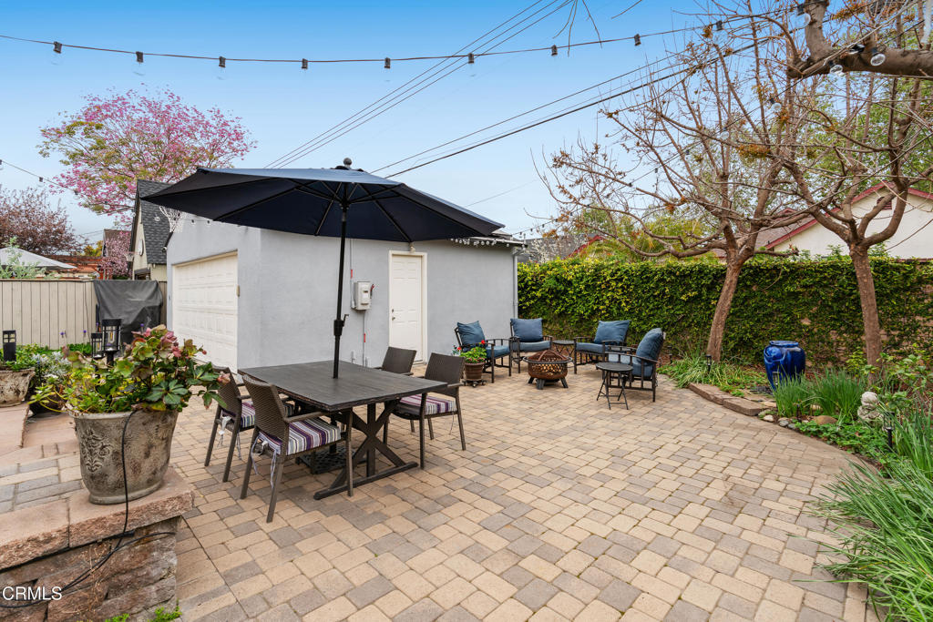 400 N Sunnyslope Avenue