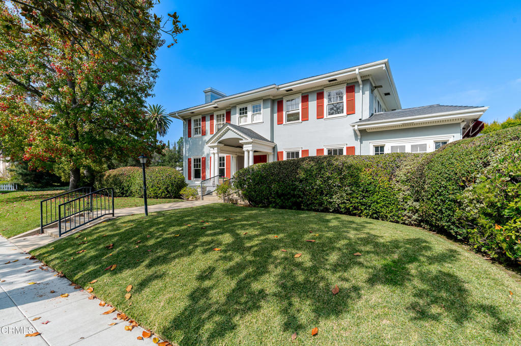 748 S El Molino Avenue