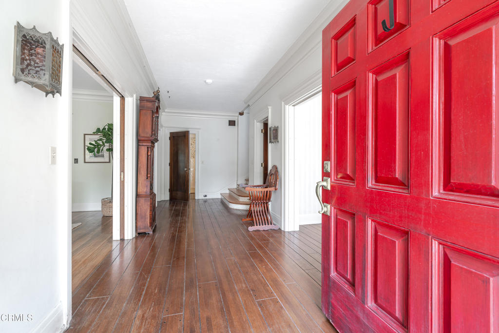 748 S El Molino Avenue