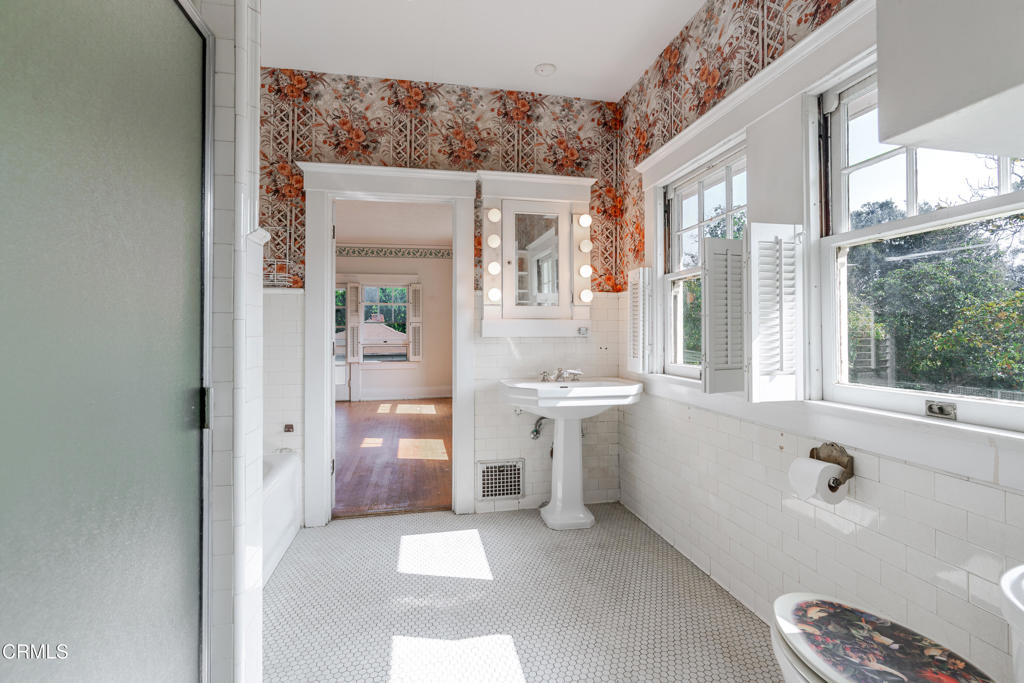 748 S El Molino Avenue