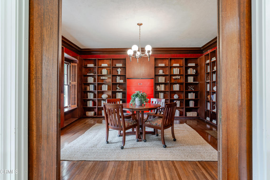 748 S El Molino Avenue