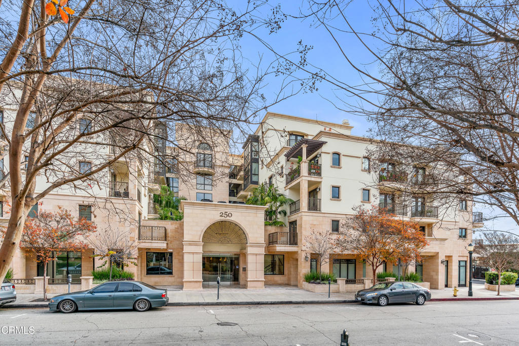 250 S De Lacey Avenue 402A