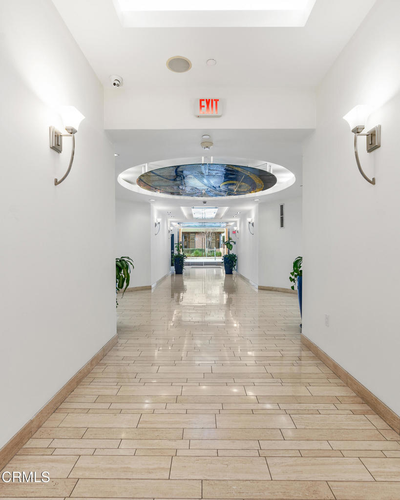 250 S De Lacey Avenue 402A