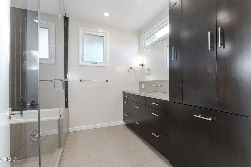 4531 El Camino Corto