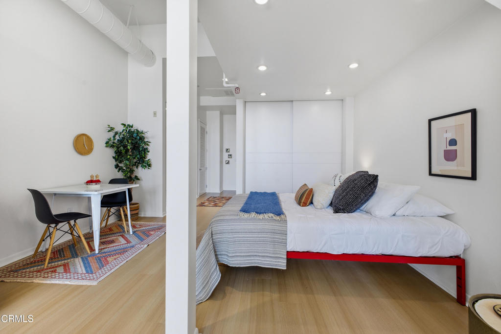 175 S Lake Avenue 314