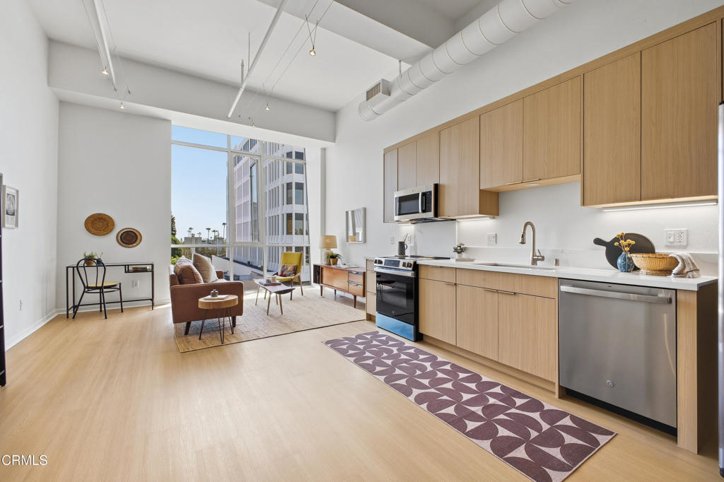 175 S Lake Avenue 314