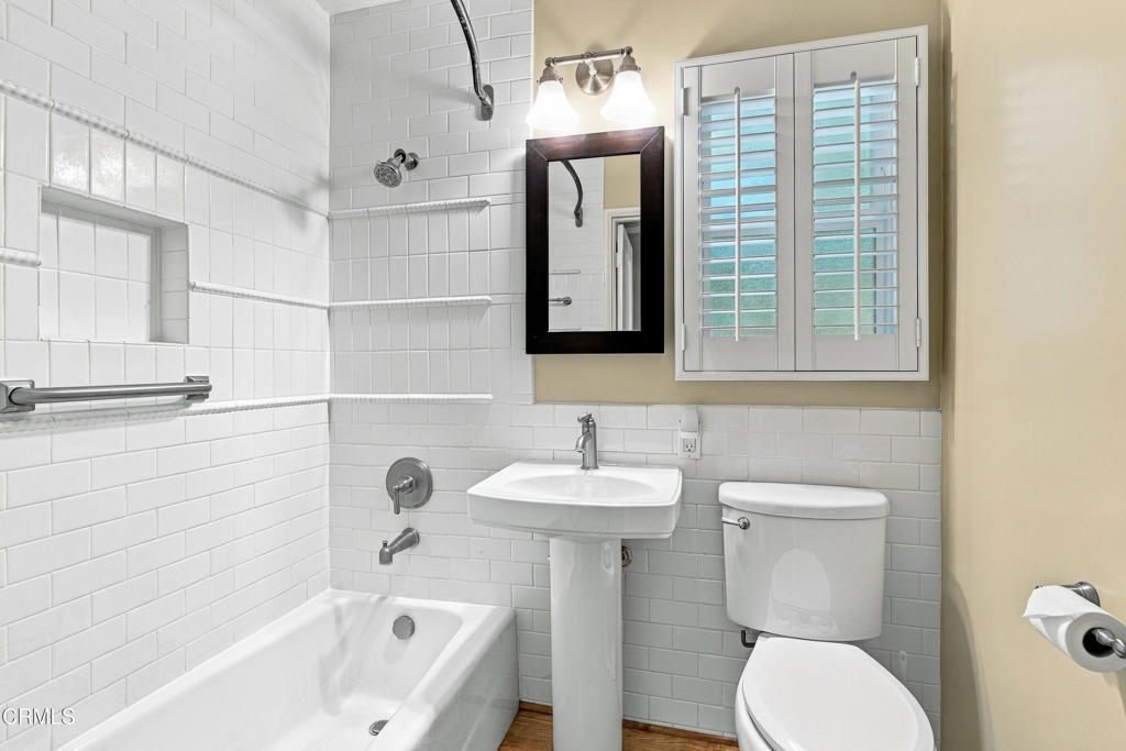 3586 Mountain View