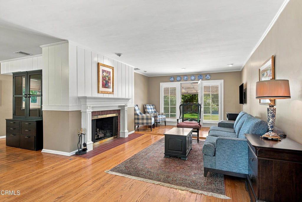 3586 Mountain View