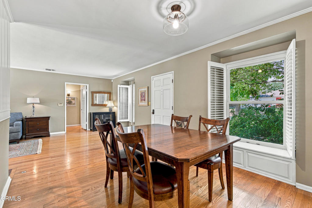 3586 Mountain View