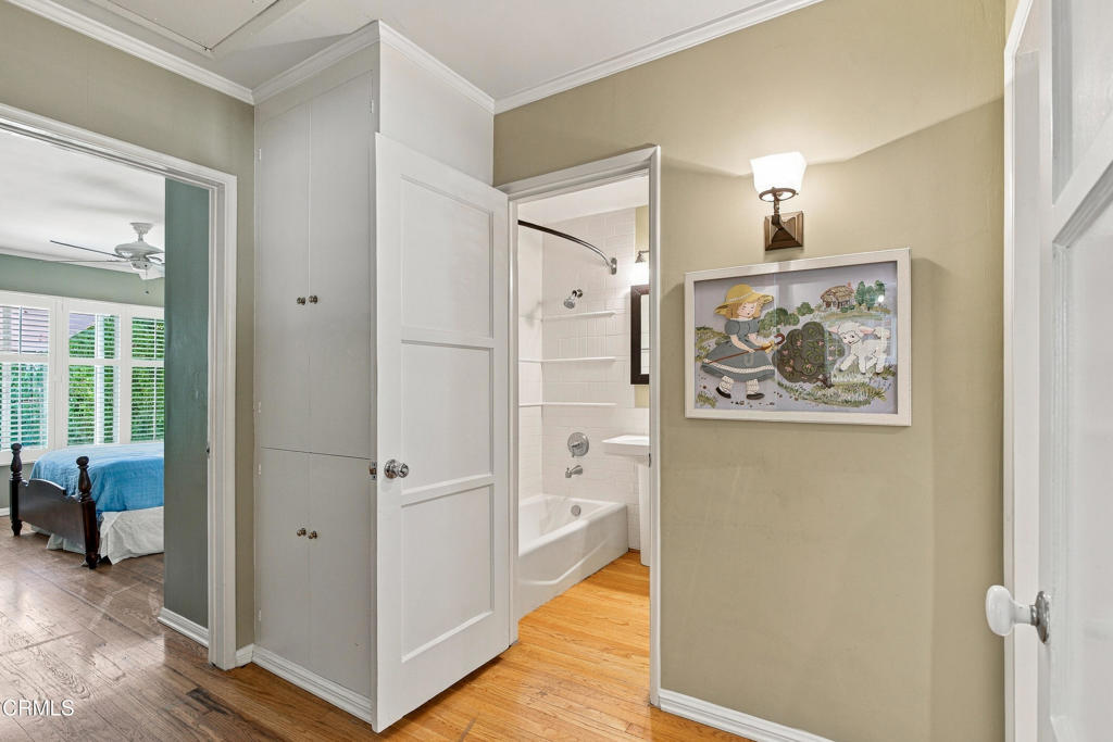 3586 Mountain View