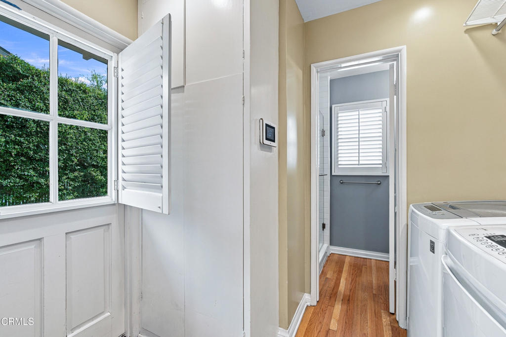 3586 Mountain View