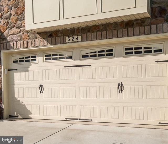 524 FOX RIVER HILLS WAY