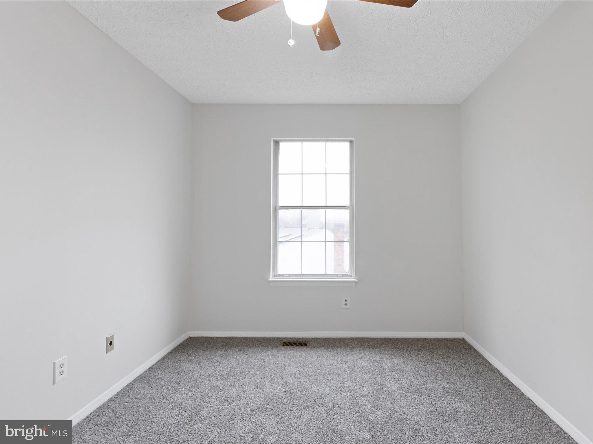14 Derwood Ct