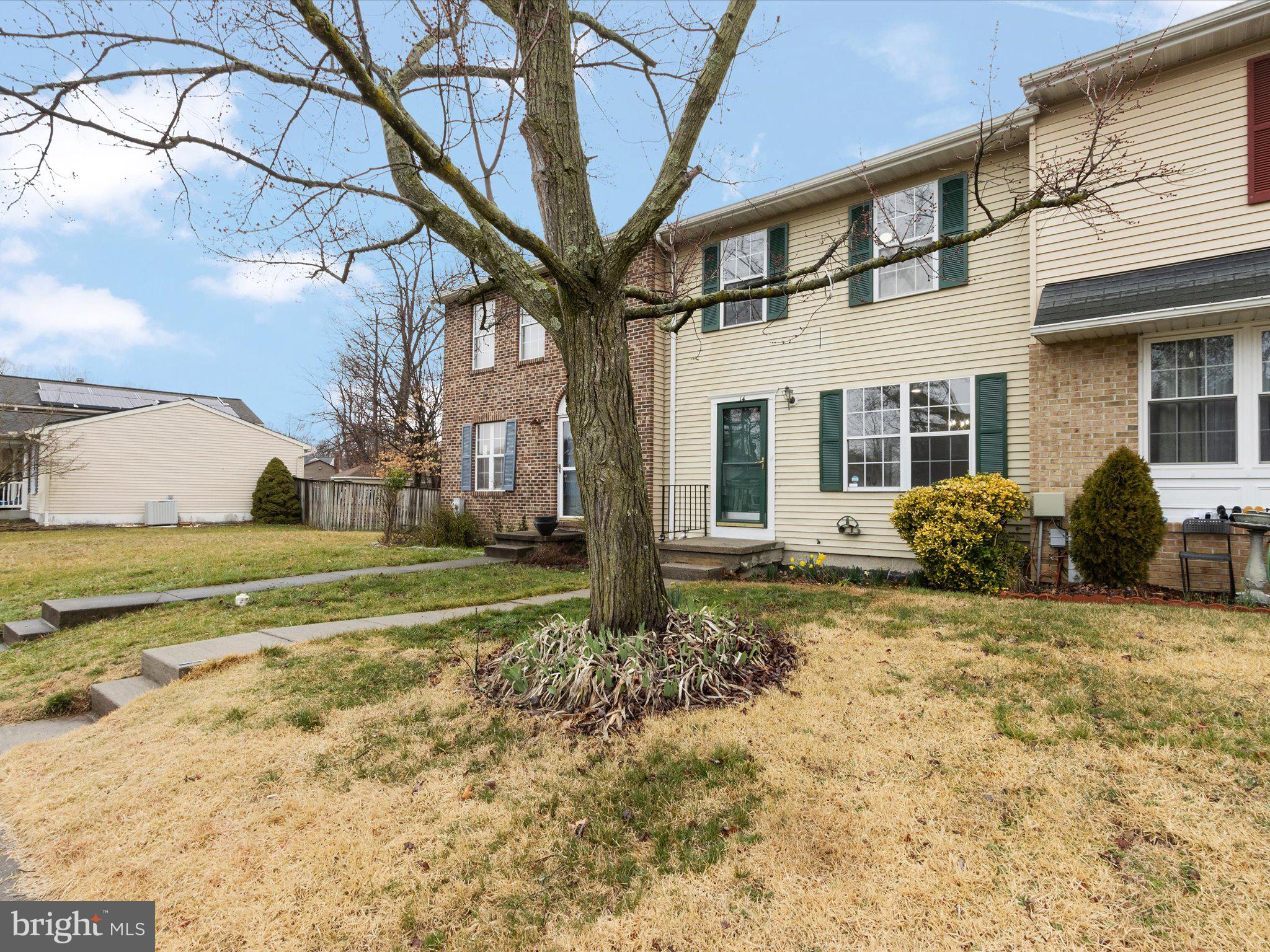 14 Derwood Ct